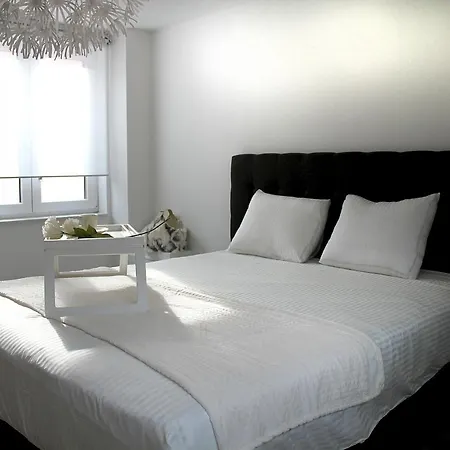 Blanc Cocooning Lägenhet