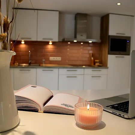 Blanc Cocooning Apartment